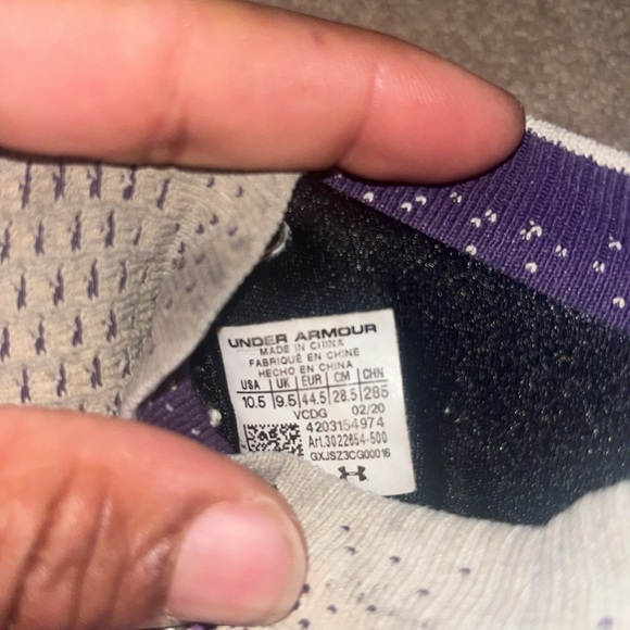 Under Armour Football Cleats - Picture 4 of 4